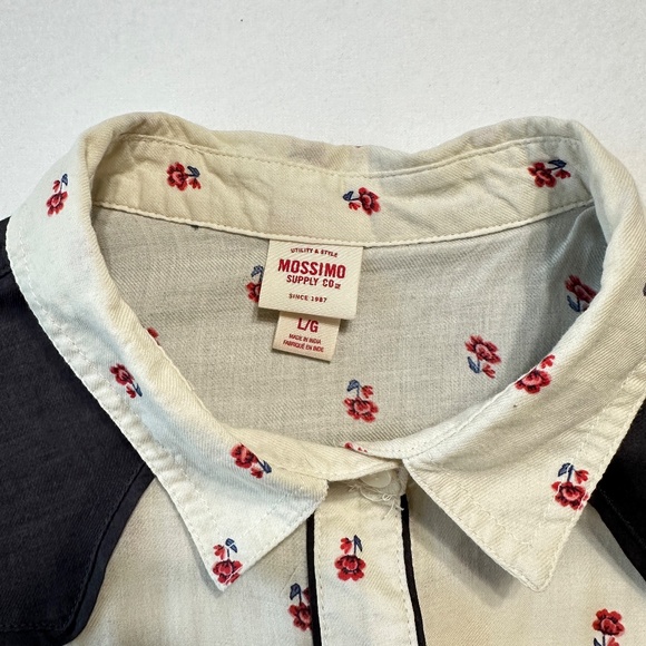 Mossimo Women’s Western Style Button Down Shirt Floral Print  Size Large - Picture 5 of 6